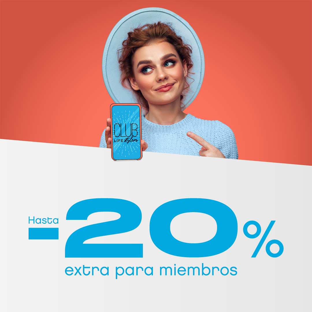 Chica con móvil con la campaña de LifeStylers