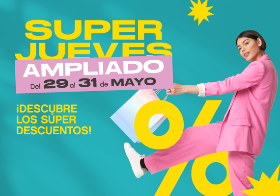 Chica con promoción vestida de rosa